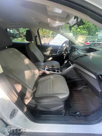 2016 Ford Escape SE - miniatura 11