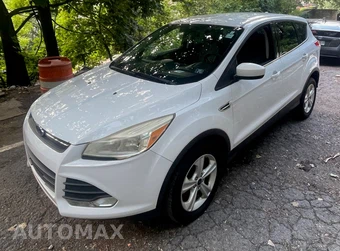 2016 Ford Escape SE - miniatura 3