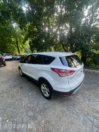 2016 Ford Escape SE - miniatura 8