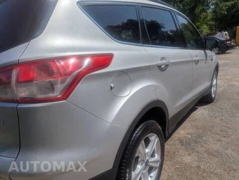 2016 Ford Escape SE - miniatura 24