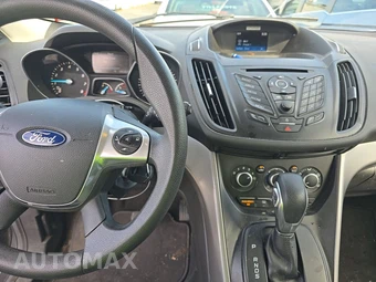 2016 Ford Escape SE - miniatura 11