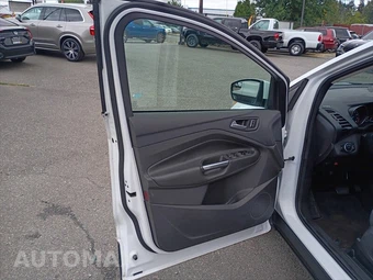 2016 Ford Escape SE - miniatura 9