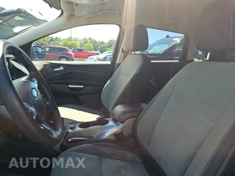 2016 Ford Escape SE – miniatura 7
