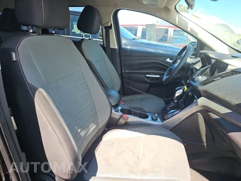2016 Ford Escape SE – miniatura 8