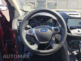 2016 Ford Escape SE – miniatura 10