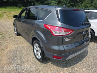 2016 Ford Escape SE - miniatura 2