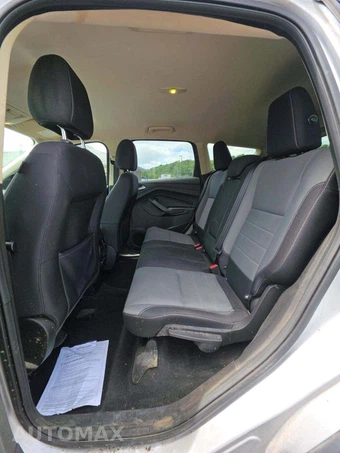 2016 Ford Escape SE – miniatura 10