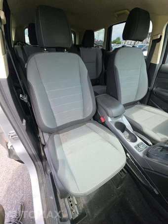 2016 Ford Escape SE – miniatura 15