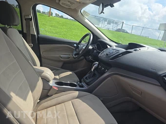 2016 Ford Escape SE - miniatura 14
