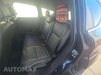 2016 Ford Escape Titanium – miniatura 10