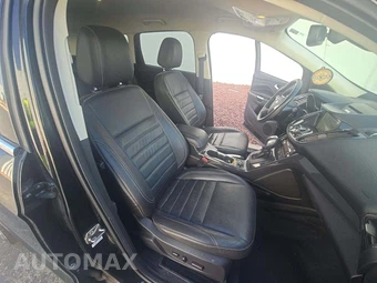 2016 Ford Escape Titanium – miniatura 15