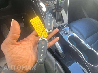 2016 Ford Escape Titanium – miniatura 5