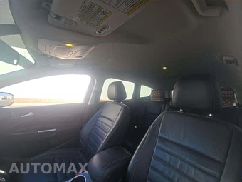 2016 Ford Escape Titanium – miniatura 8