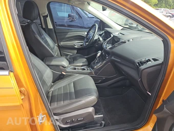 2016 Ford Escape Titanium - miniatura 8