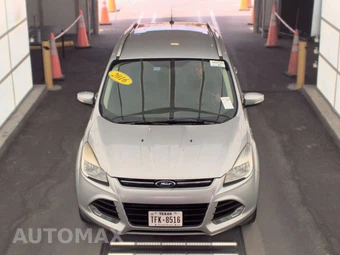 2016 Ford Escape Titanium - miniatura 2