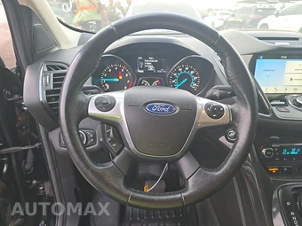 2016 Ford Escape Titanium – miniatura 10