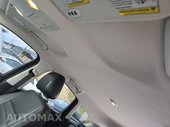 2016 Ford Escape Titanium – miniatura 17