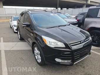2016 Ford Escape Titanium – miniatura 3