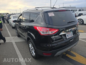 2016 Ford Escape Titanium – miniatura 6