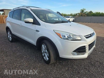 2016 Ford Escape Titanium – miniatura 4