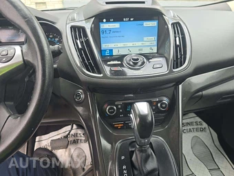 2016 Ford Escape Titanium – miniatura 10