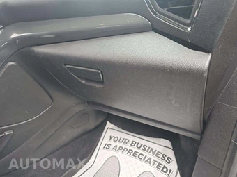 2016 Ford Escape Titanium – miniatura 19