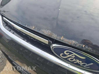 2016 Ford Escape Titanium – miniatura 21