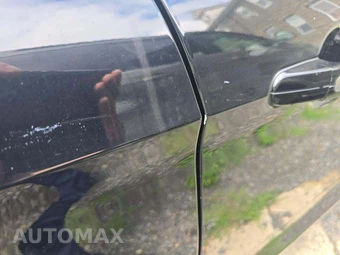 2016 Ford Escape Titanium – miniatura 32