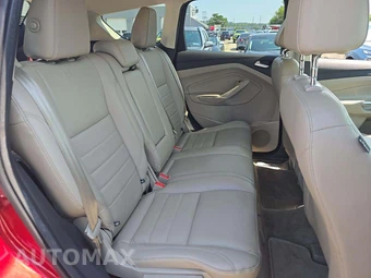 2016 Ford Escape Titanium – miniatura 13