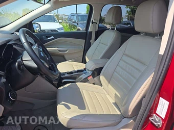 2016 Ford Escape Titanium – miniatura 3