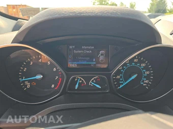 2016 Ford Escape Titanium – miniatura 6