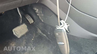 2016 Ford Escape Titanium – miniatura 20