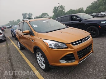2016 Ford Escape Titanium – miniatura 3