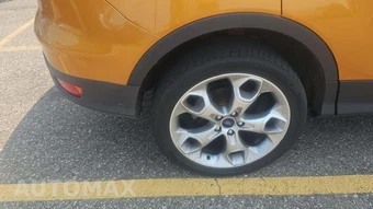 2016 Ford Escape Titanium – miniatura 31