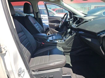 2016 Ford Escape Titanium - miniatura 18