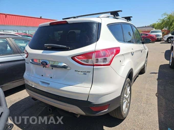 2016 Ford Escape Titanium - miniatura 3