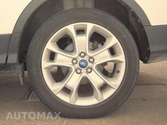 2016 Ford Escape Titanium - miniatura 12