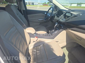 2016 Ford Escape Titanium - miniatura 14