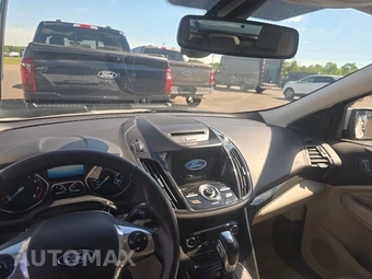 2016 Ford Escape Titanium - miniatura 17