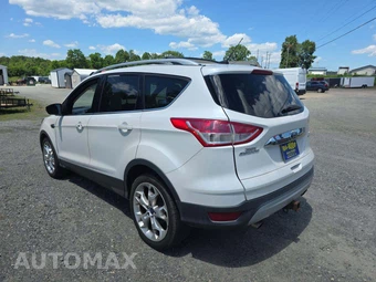 2016 Ford Escape Titanium - miniatura 2