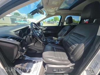 2016 Ford Escape Titanium - miniatura 6