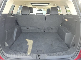 2016 Ford Escape Titanium – miniatura 17