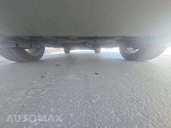 2016 Ford Escape Titanium – miniatura 17