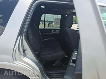 2016 Ford Expedition XLT - miniatura 17
