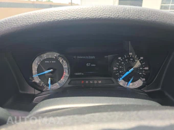 2016 Ford Expedition XLT - miniatura 9