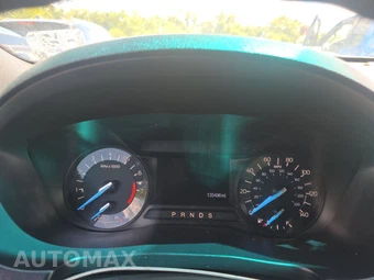 2016 Ford Explorer – miniatura 12