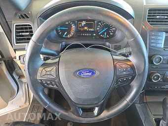 2016 Ford Explorer - miniatura 10