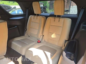 2016 Ford Explorer - miniatura 14