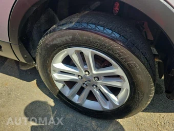 2016 Ford Explorer – miniatura 11