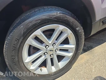 2016 Ford Explorer – miniatura 8